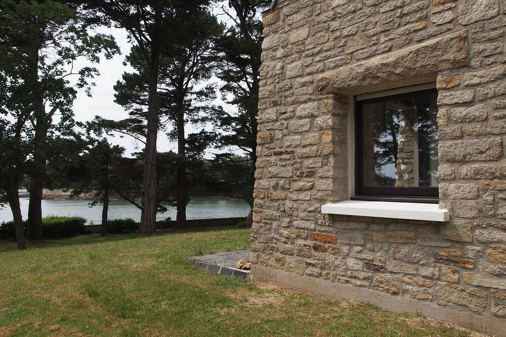 4-Bedroom House - Gulf of Morbihan, 10 minutes from Vannes, right on the water in Séné, Côte des Mégalithes