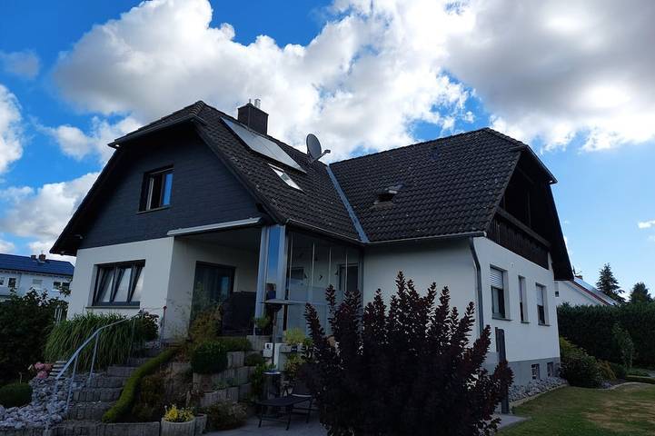 Ferienwohnung für 4 Personen, mit Garten und Balkon in Warburg