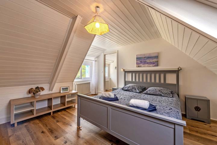 Location de vacances pour 6 personnes, avec jardin et terrasse à Plougasnou - 4