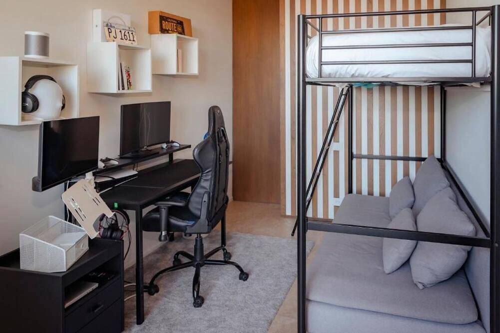 Luxury Villa Elle with pool and jacuzzi overlooking Monaco in La Turbie, Nice region