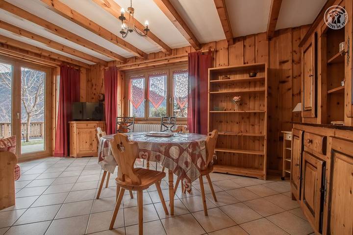 Gîte pour 4 personnes, avec vue ainsi que terrasse et jardin à Saint-Pancrace - 2