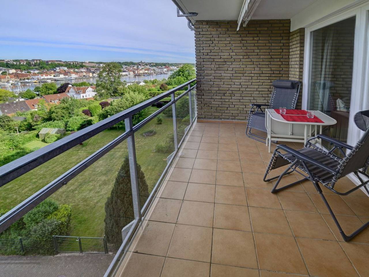 Ganze Ferienwohnung, Fewo1846 - Flensview - fewo1846 - Flensview / Modernes Studio-App. im 3. Og mit Balkon und Hafenblick in Flensburg, Flensburger Förde