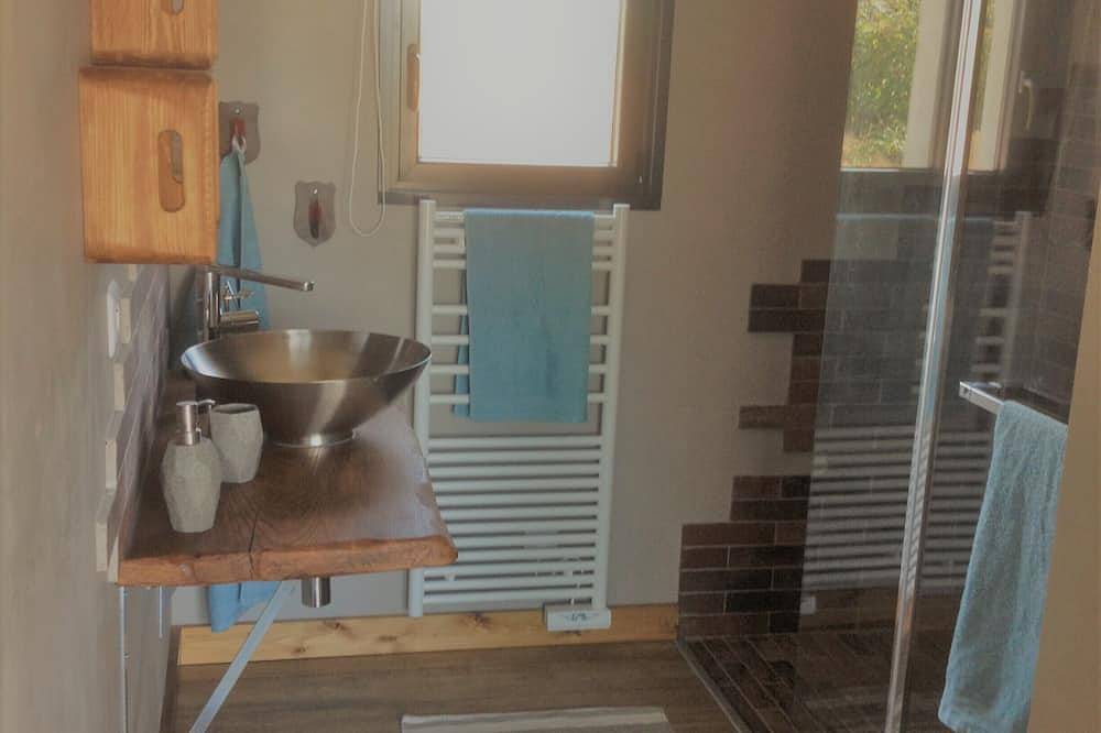 Gîte Ranch 38 m2 avec terrasse, piscine chauffée, Spa et sauna in Dampierre, Jura