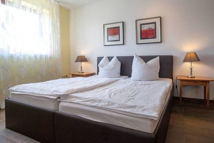 Ganze Ferienwohnung, Gästehaus Lehne - Fewo 1 in Boffzen, Landkreis Holzminden