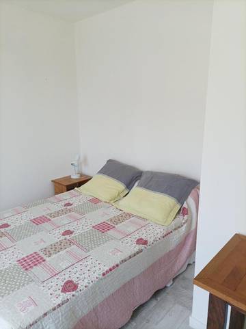 Cottage pour 2 personnes, avec jardin à Loudes