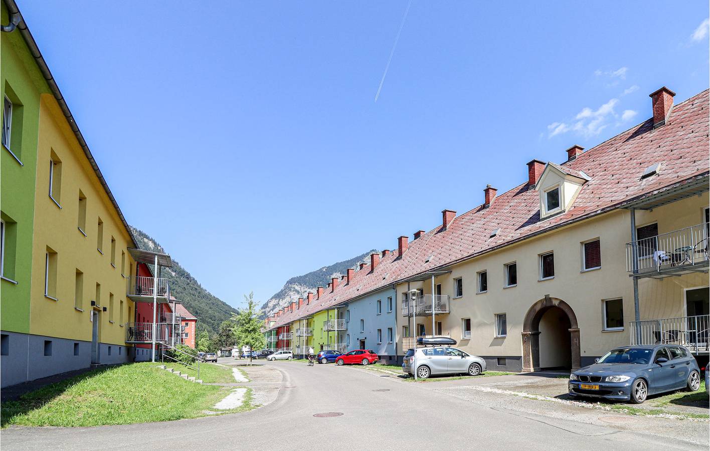 Ganze Ferienwohnung, Charmantes Apartment mit Terrasse, Parkplatz und WLAN, 1 km vom Strand entfernt in Eisenerz, Östliche Obersteiermark