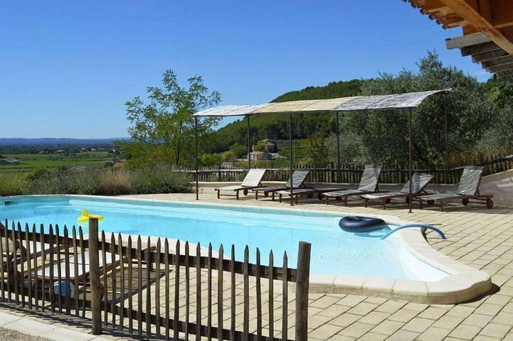 Location de vacances pour 26 personnes, avec piscine ainsi que vue et jardin, animaux acceptés à Mazan - 3