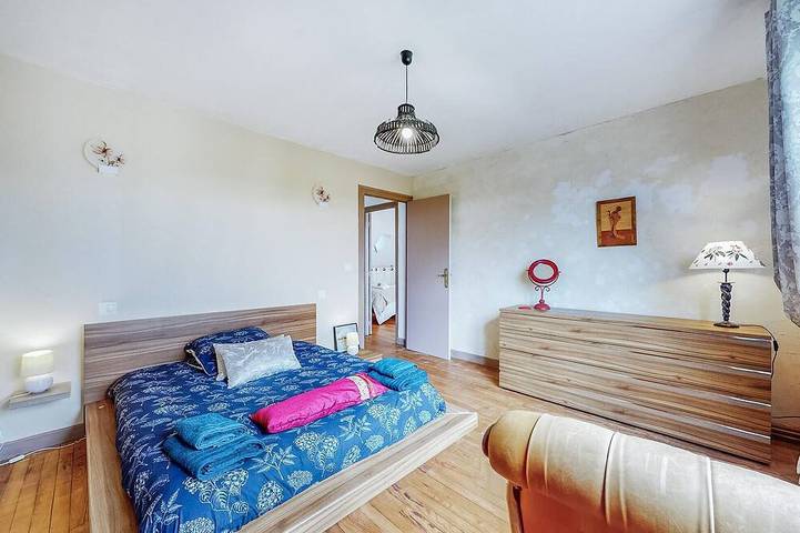 Location de vacances pour 6 personnes, avec jardin, animaux acceptés dans Le Vieux-Bourg - 3