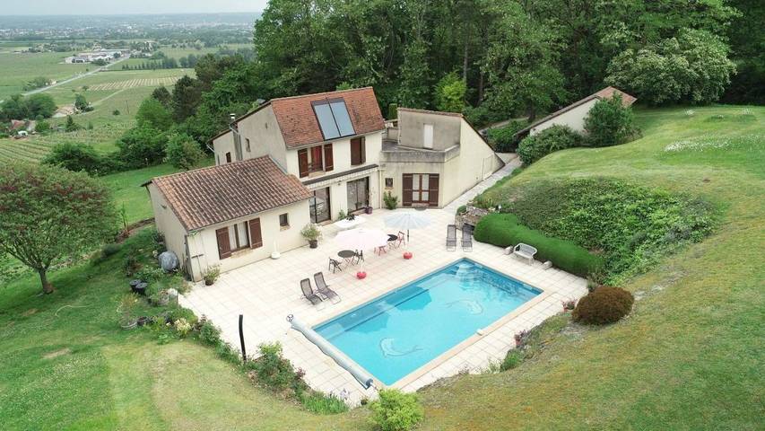 Location de vacances pour 2 personnes, avec piscine ainsi que terrasse et jardin à Monbazillac - 4