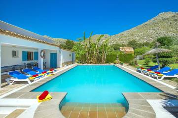 Villa in Playa del Port de Pollença, Pollença für 6 