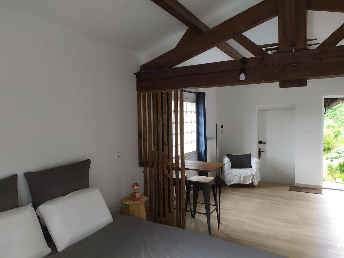 Appartement entier, Les gîtes des Beaux Chênes in Mortagne-sur-Sèvre, Région de La Roche-sur-Yon