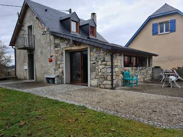 Gîte pour 6 personnes, avec terrasse et jardin à Gez