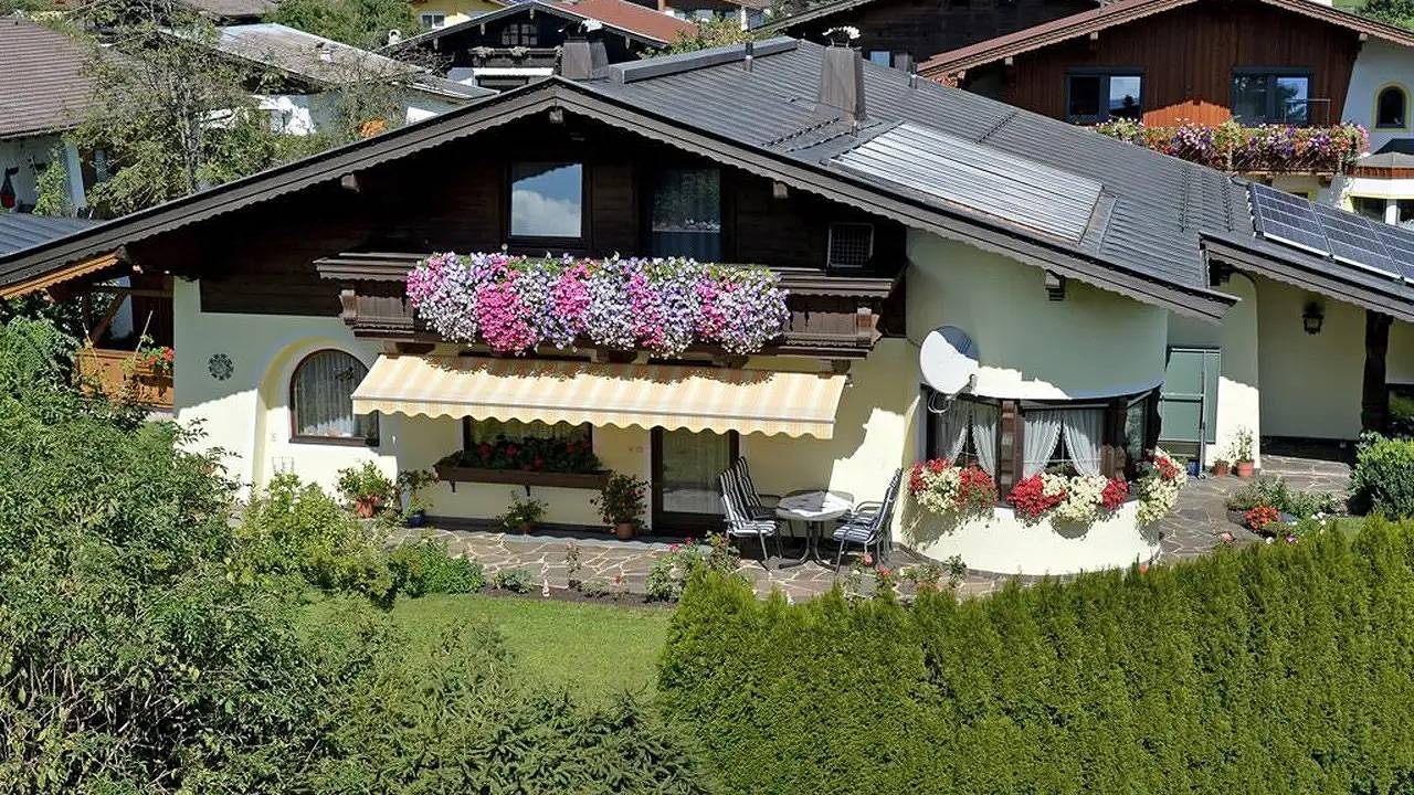 Geheel vakantieappartement, Vakantieappartement voor 5 personen met balkon in Kirchdorf in Tirol, Kaisergebirge