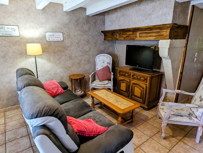 Gîte champêtre avec pêche, animaux admis in Halles-sous-les-Côtes, Verdun