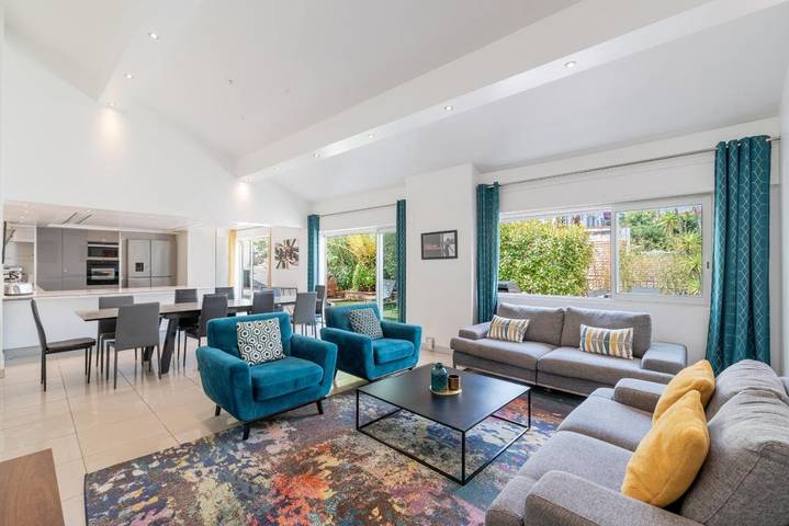 Villa für 8 Personen, mit Garten und Pool sowie Terrasse, mit Haustier in Cannes
