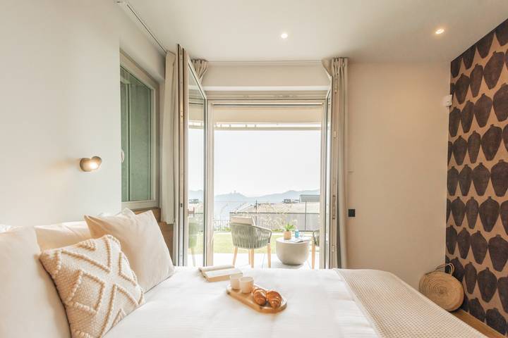 BnB für 2 Personen, mit Terrasse und Garten sowie Pool und Ausblick in Como