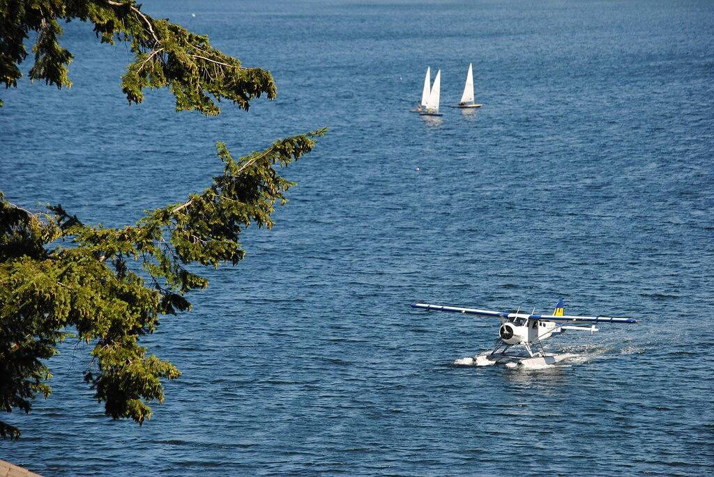 Ocean Front, spektakuläre Aussicht, wenige Minuten von Sechelt, einem Sunshine Coast Hub! in Sechelt, Sunshine Coast Regional District
