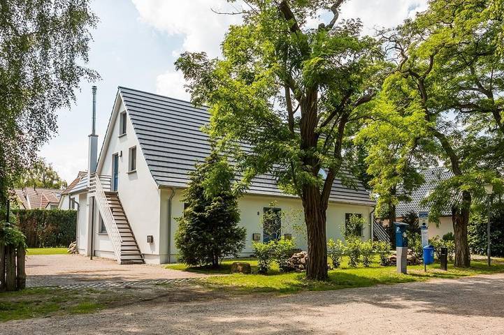 Ferienwohnung für 4 Personen, mit Garten und Sauna am Dierhagen Strand