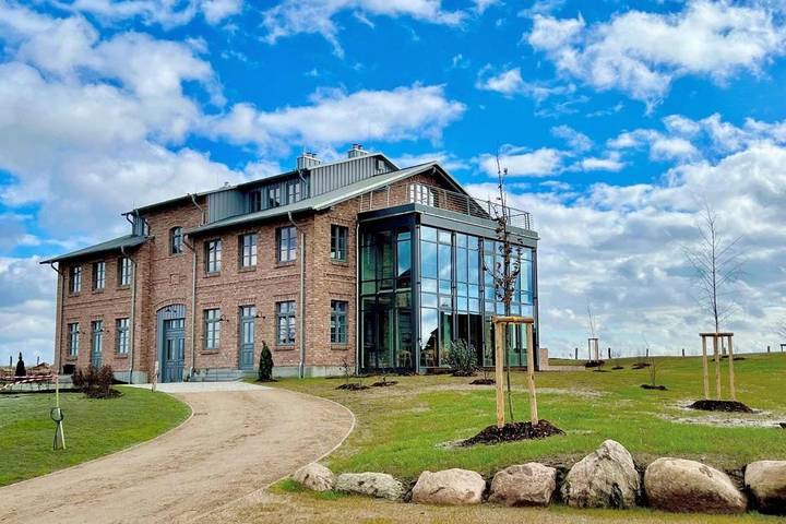 Ferienhaus für 4 Personen, mit Garten und Sauna sowie Pool, mit Haustier in Dassow