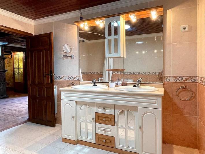 Casa de vacaciones para 16 personas, con jardín y vistas en Las Merindades - 4