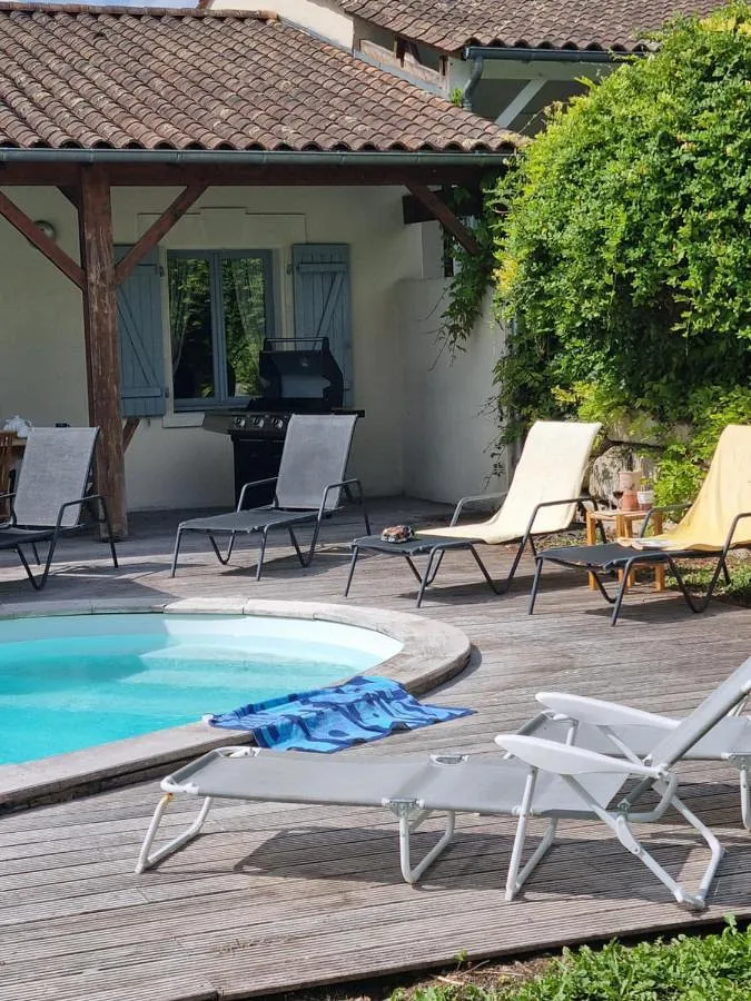 Villa für 6 Personen, mit Garten und Pool sowie Ausblick, mit Haustier - 1