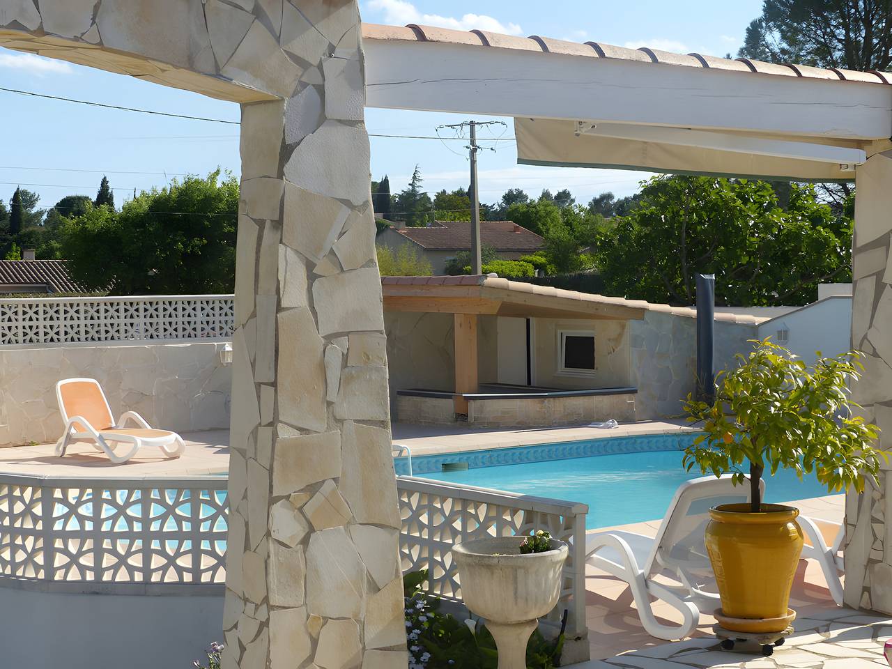 Chambre d'hôtes 'Chez Gaston' avec piscine privée, Wi-Fi et climatisation in Saint-Drézéry, Région de Montpellier