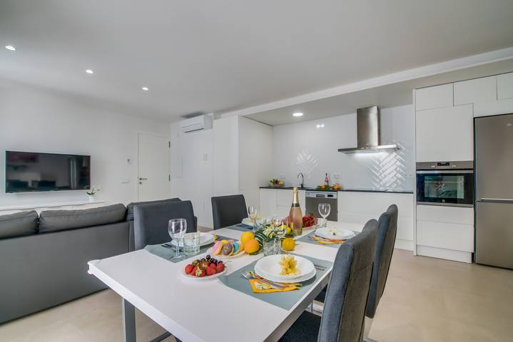 Holiday apartment for 4 people, with balcony - 1