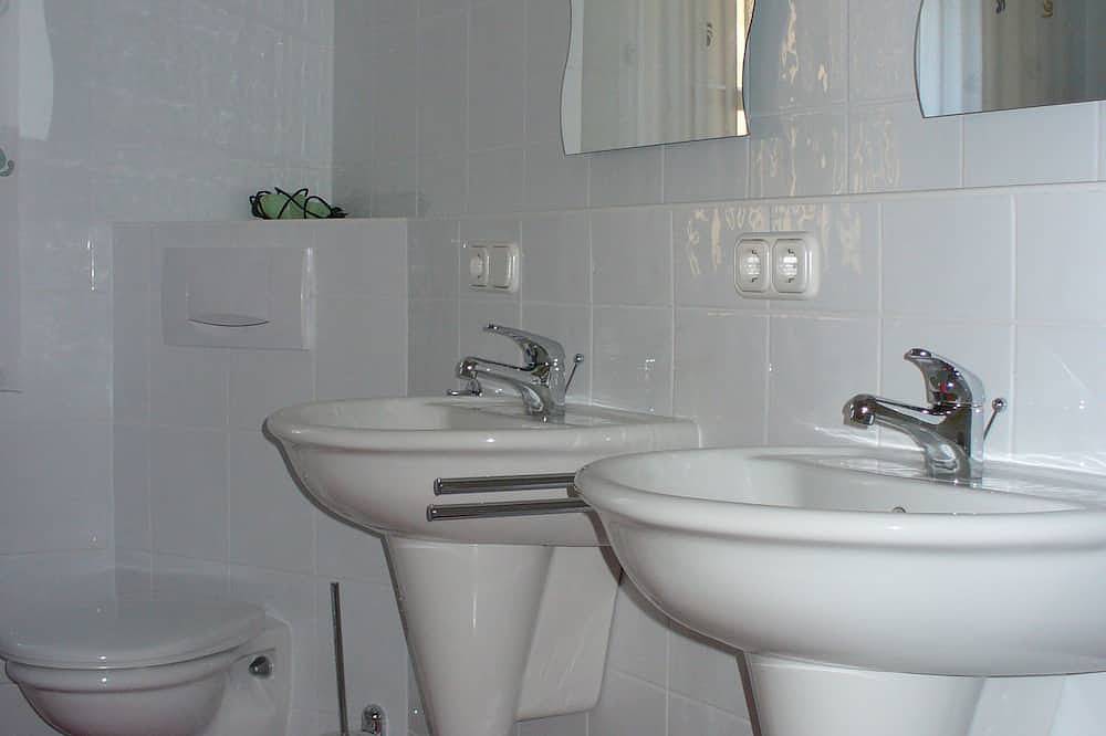 Ganze Wohnung, Gemütliche Ferienwohnung zwischen fränkischem Weinland und Steigerwald in Oberschwarzach, Fränkisches Weinland