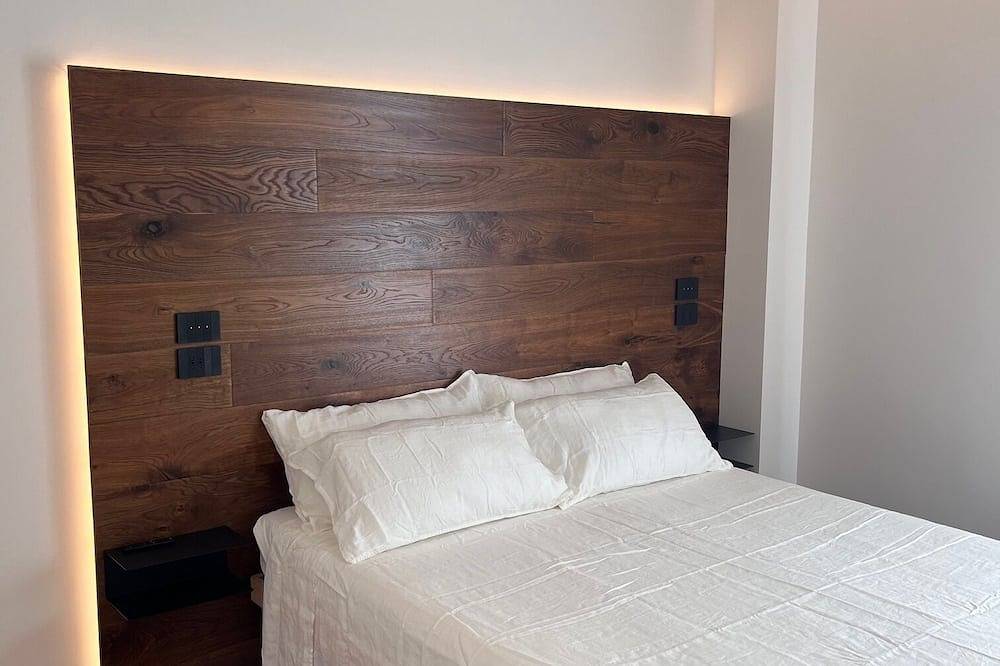 Ganze Wohnung, Wonderful apartment, independent, new, 900 mt from the historic center. in Pesaro, Valle del Metauro