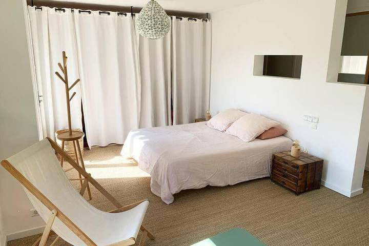 Location de vacances pour 10 personnes, avec piscine et jardin ainsi que terrasse et vue à La Roche-sur-le-Buis - 2