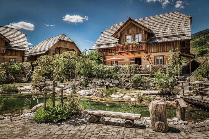 Chalet für 8 Personen, mit Balkon und Terrasse sowie Garten und Sauna in Sankt Michael im Lungau