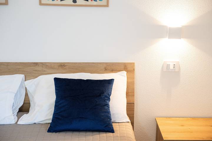 Hel lejlighed, Ferielejlighed for 2 personer med balkon in Teulada, Cagliari-provinsen