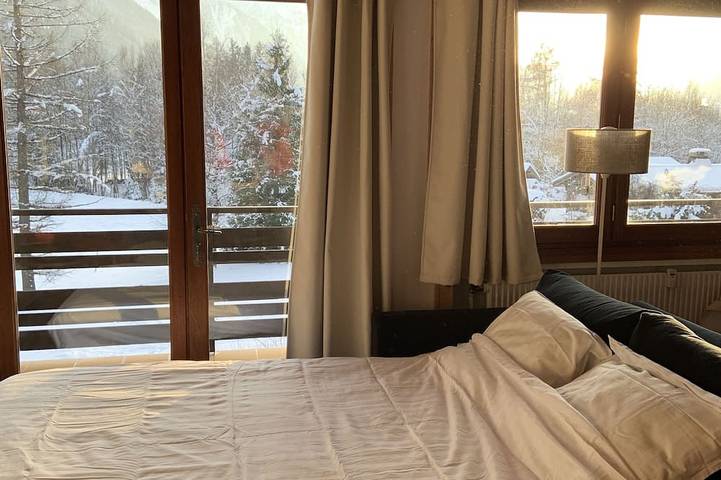 Entire apartment, Bright, comfortable apartment with a large balcony and a view of Mont Blanc in Brevent-Flegere, Chamonix-Mont-Blanc