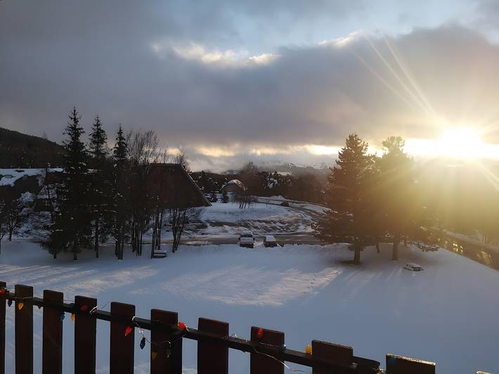 Location de vacances pour 8 personnes, avec balcon dans les Alpes-de-Haute-Provence