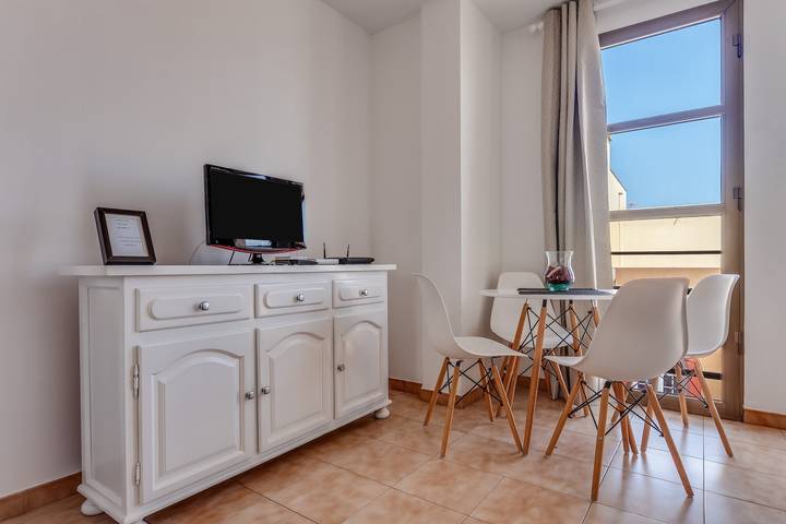 Apartamento inteiro, Apartamento Pizarro 2B no centro in Puerto de Corralejo, La Oliva