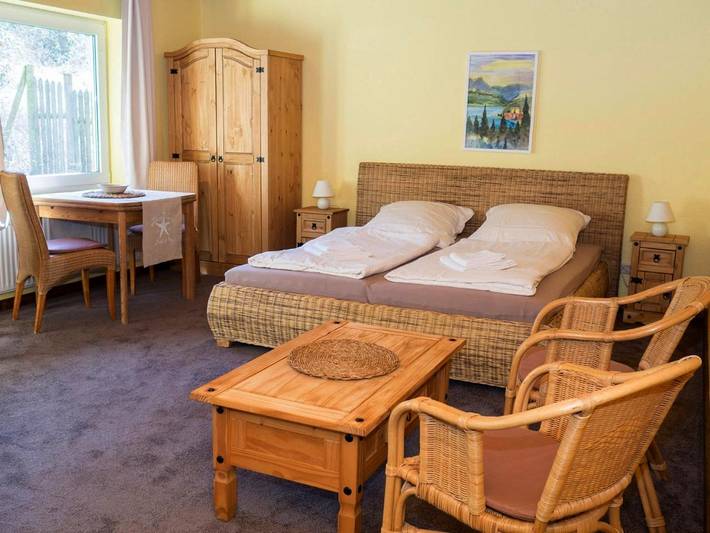 Ferienhaus für 2 Personen, mit Terrasse und Garten in Sinzig