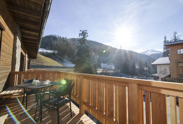 Ferienwohnung für 6 Personen, mit Balkon und Terrasse sowie Ausblick in Davos - 4