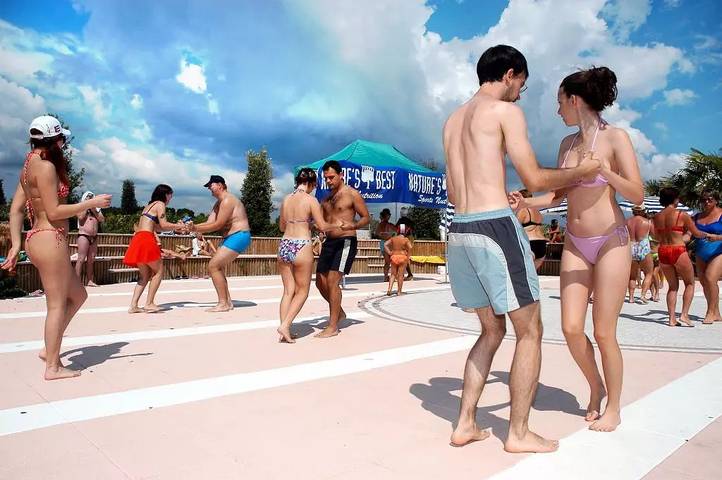 Bungalow für 4 Personen, mit Terrasse und Pool, kinderfreundlich in Caorle - 3