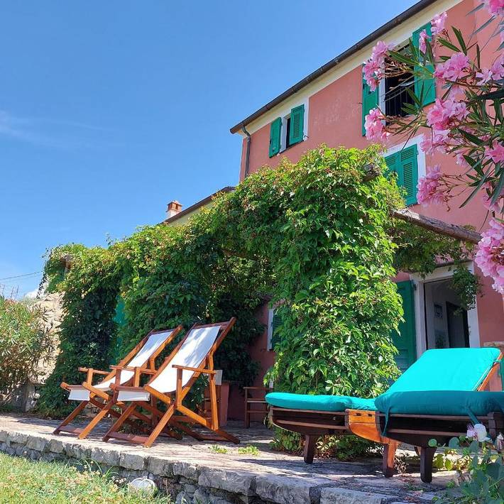 Ferienhaus für 7 Personen, mit Garten und Ausblick sowie Pool