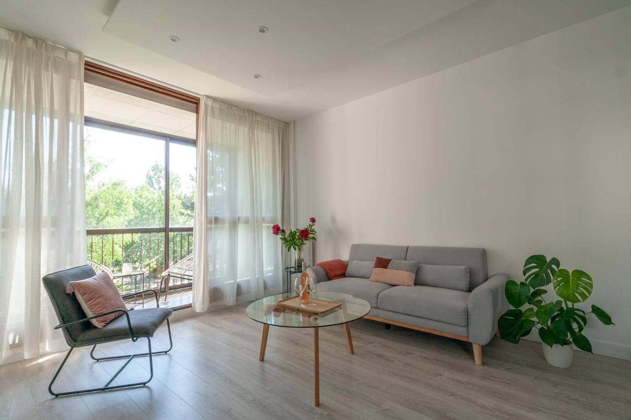 Appartement entier, Three-Bedroom Apartment in Seynod, Annecy (commune)