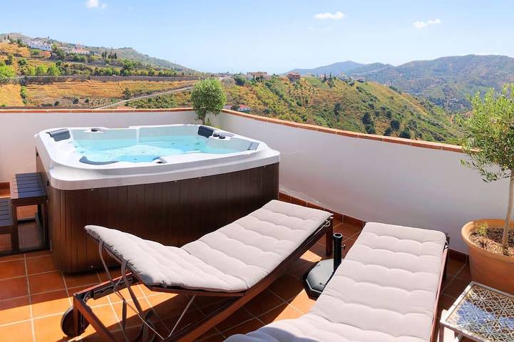 Holiday apartment for 6 people, with terrace and hot tub - 1