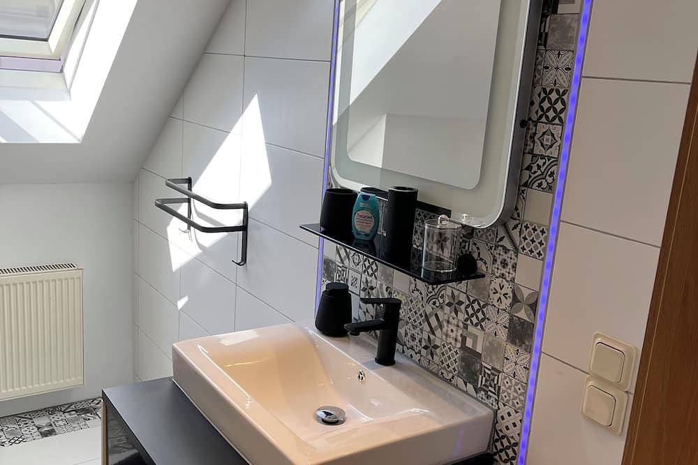 Ganze Wohnung, Nette kleine Ferienwohnung/Monteurunterkunft in Zossen, Teltow-Fläming