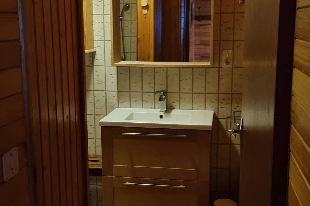 Chalet familial, deux niveaux identiques près des pistes. Idéal deux familles. in Eyne, Parc naturel régional des Pyrénées catalanes