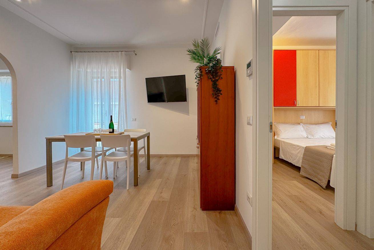 Ganze Wohnung, Perfect stay: beach, city center, and comfort in Civitanova Marche, Adriaküste Marken
