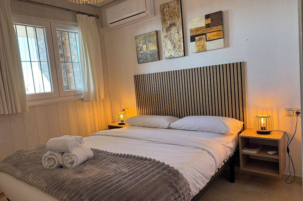 Apartamento entero, Great vacation home & sun terrace right by the sea in Isla Cristina, Costa de la Luz