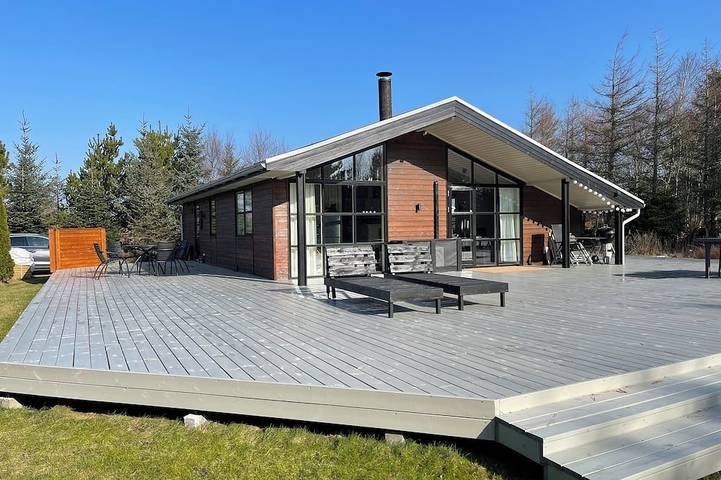 Ferienhaus für 8 Personen, mit Garten und Whirlpool in Tranum Strand