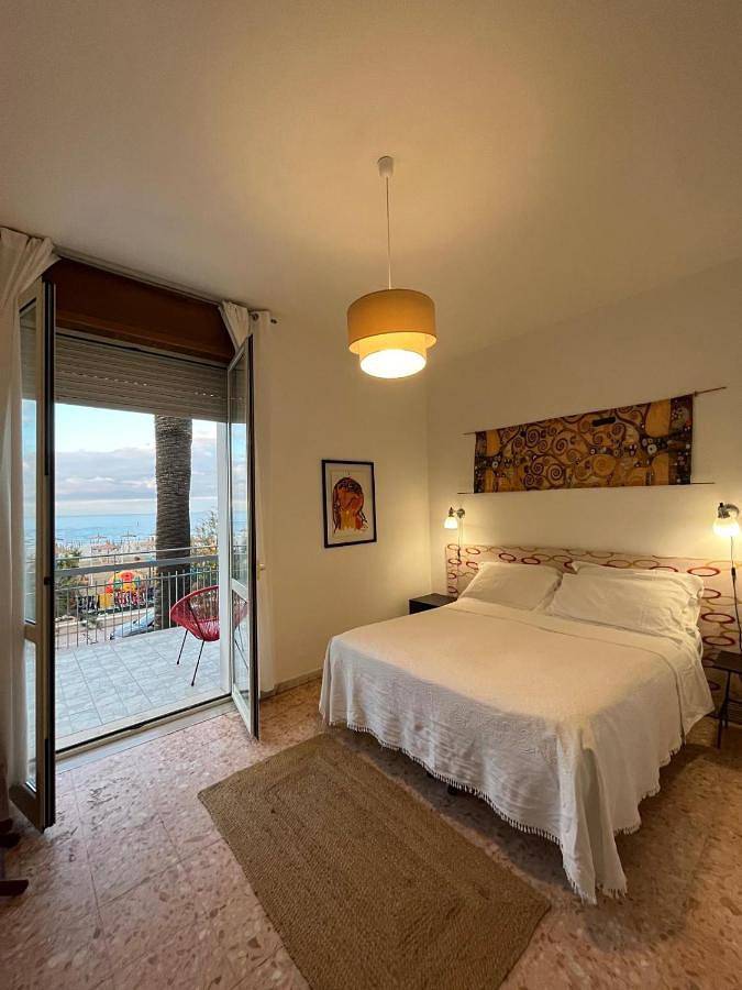 B&b per 4 persone, con Balcone e Terrazza nonché Giardino a Roseto degli Abruzzi