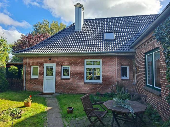 Ferienwohnung für 2 Personen, mit Terrasse und Garten sowie Ausblick in Fresendelf