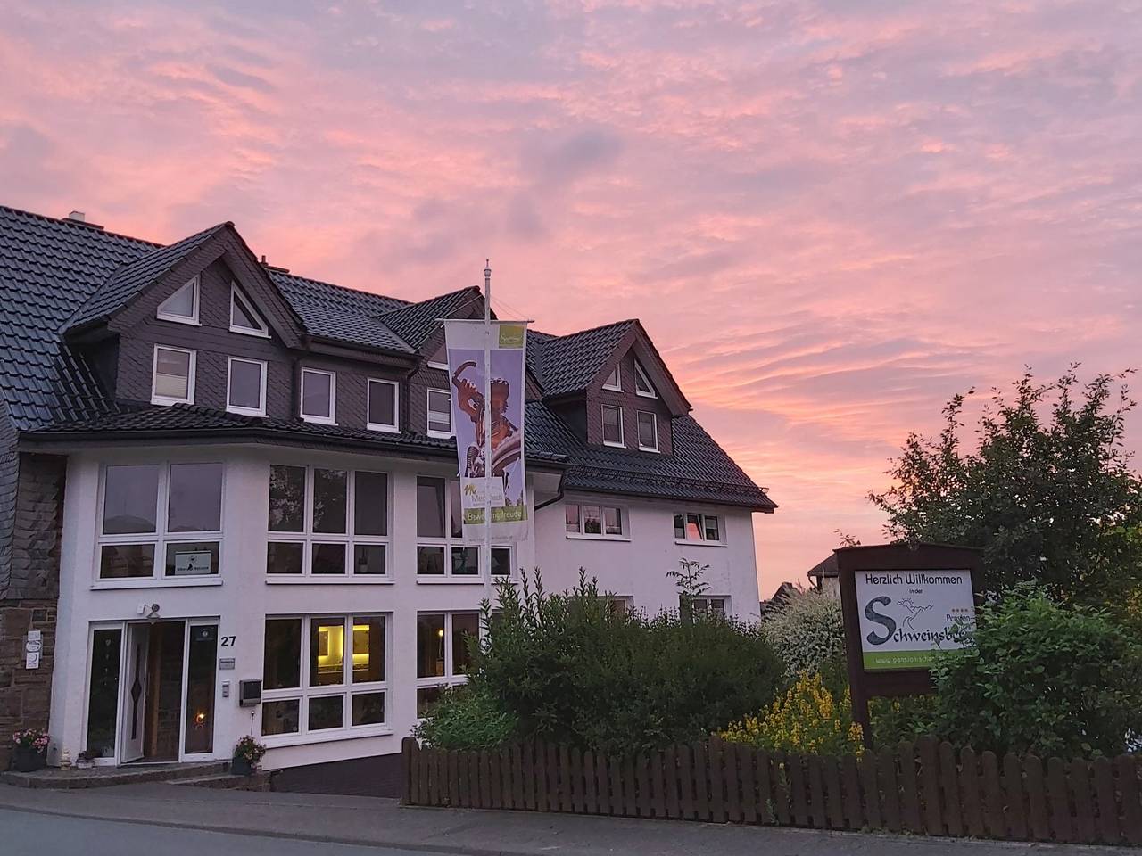 Pension & Ferienwohnung Schweinsberg - Doppelzimmer mit Dusche und Wc, 1-3 Personen in Medebach, Hochsauerlandkreis