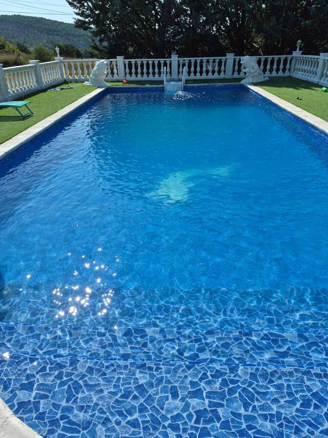 Villa avec piscine proche de la motagne de lure in Montlaux, Région de Forcalquier